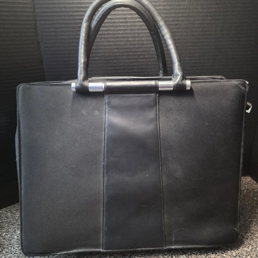Zero‎ Halliburton Canvas/Leather Laptop Briefcase Black Business Bag **READ**